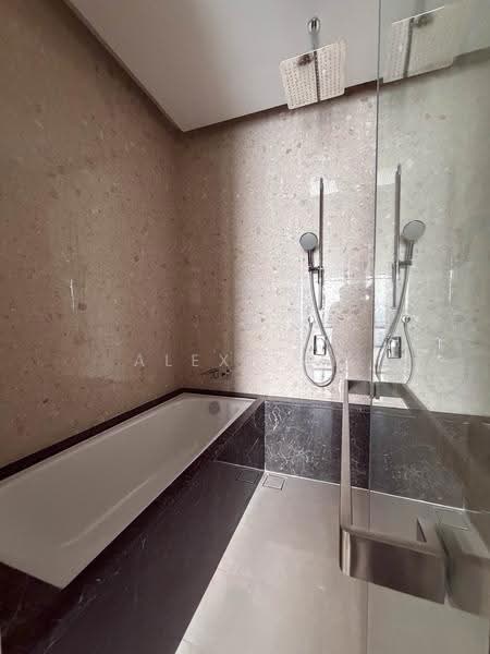 Kondominium untuk Dijual di Pavilion Damansara Heights - Alex Yap - Bathroom - PropertyGuru.com.my