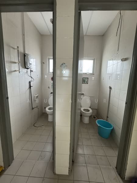 Shop / Office for Rent in TTDI Grove (Kajang) - Abu Mansur - Bathroom - PropertyGuru.com.my