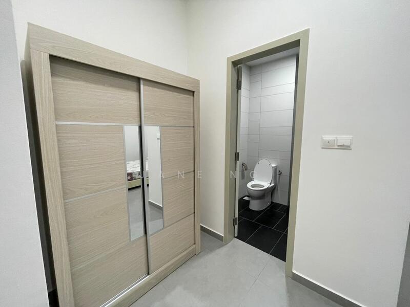 Master bedroom and Bathroom 