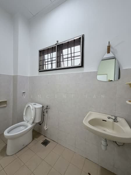 Rumah Teres 2 Tingkat untuk Dijual di Bandar Sri Damansara (Selangor) - Vincent Tan - Bathroom - PropertyGuru.com.my