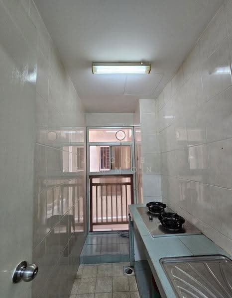 Apartment for Rent at Puteri Bayu Apartment - Jacob Simmon - PropertyGuru.com.my