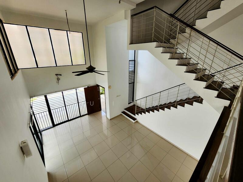For Sale - Dale, Lake Fields