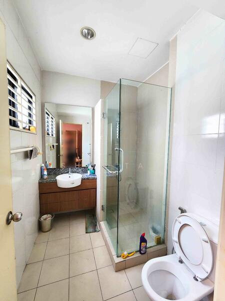 3-storey Terraced House for Sale in Sungai Besi (Kuala Lumpur) - Suki Tan - Bathroom - PropertyGuru.com.my
