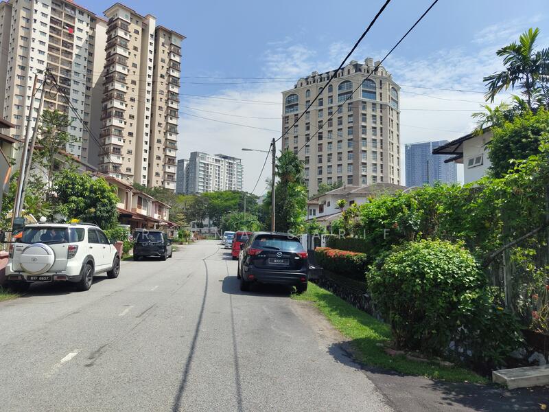 Untuk Dijual - Bungalow 2 Storey SS7 Kelana Jaya