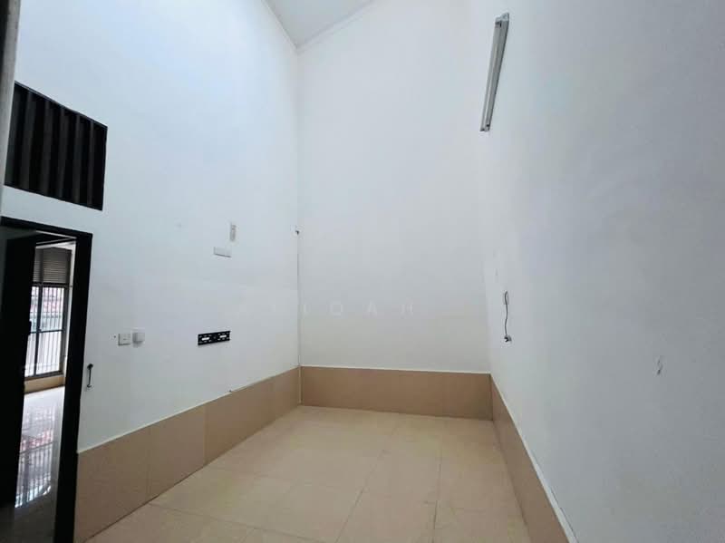 Rumah Teres 2 Tingkat untuk Dijual di Bukit Jelutong (Shah Alam) - Afiqah . - Interior - PropertyGuru.com.my