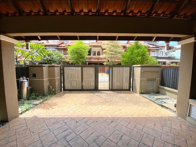 Rumah Teres 2 Tingkat untuk Dijual di Bukit Jelutong (Shah Alam) - Afiqah zaidi - Exterior - PropertyGuru.com.my