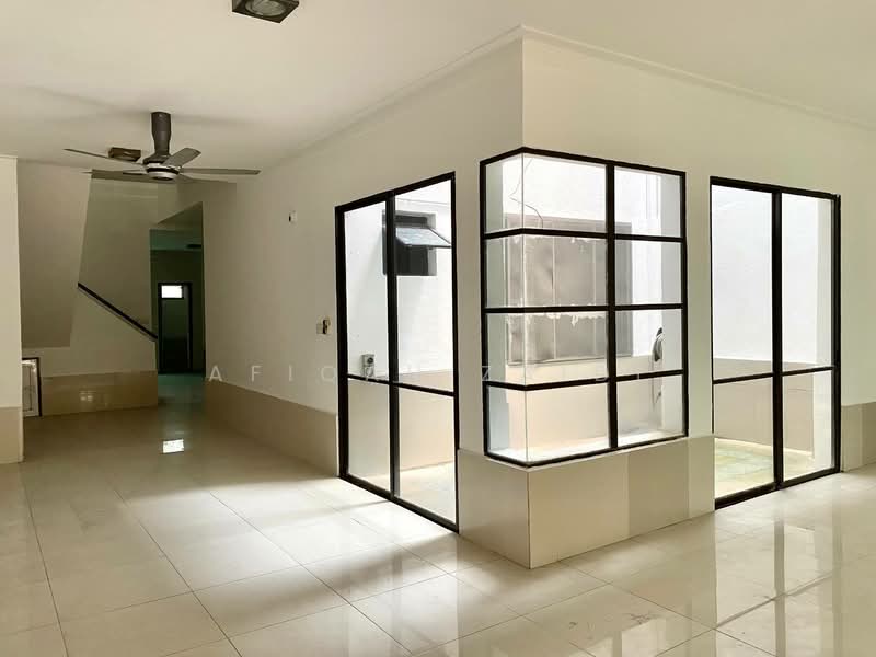 Rumah Teres 2 Tingkat untuk Dijual di Bukit Jelutong (Shah Alam) - Afiqah zaidi - PropertyGuru.com.my