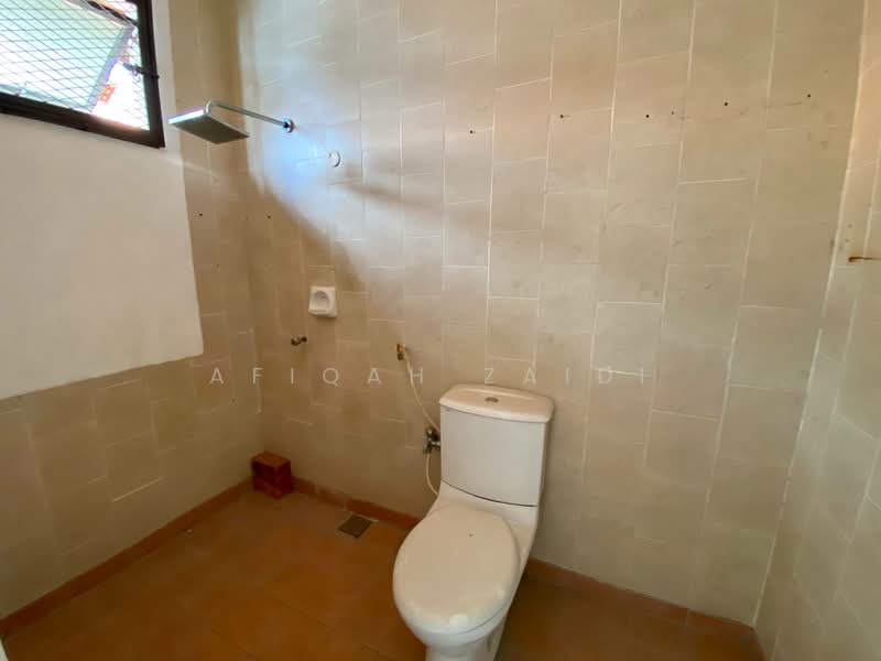 Rumah Teres 2 Tingkat untuk Dijual di Bukit Jelutong (Shah Alam) - Afiqah zaidi - Bathroom - PropertyGuru.com.my