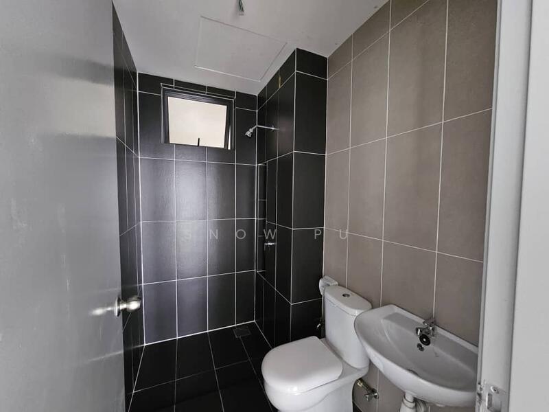 2nd Bathroom