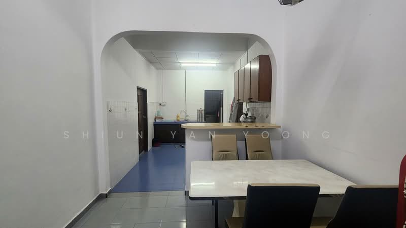 Taman Malim Jaya, Bachang untuk Untuk Dijual - RM 970,000, Mac 2026 - Kitchen - PropertyGuru.com.my