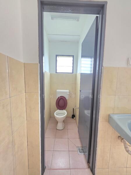 Desa Jaya Kepong untuk Untuk Dijual - RM 510,000, Feb 2026 - Bathroom - PropertyGuru.com.my