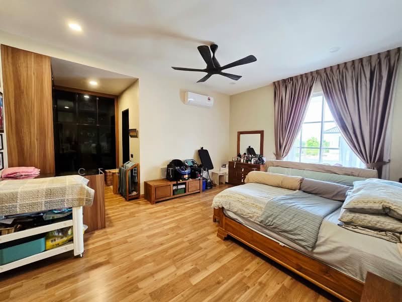 Rumah Berkembar untuk Dijual di Eco Majestic (Semenyih) - Celestine Ting - Bedroom - PropertyGuru.com.my
