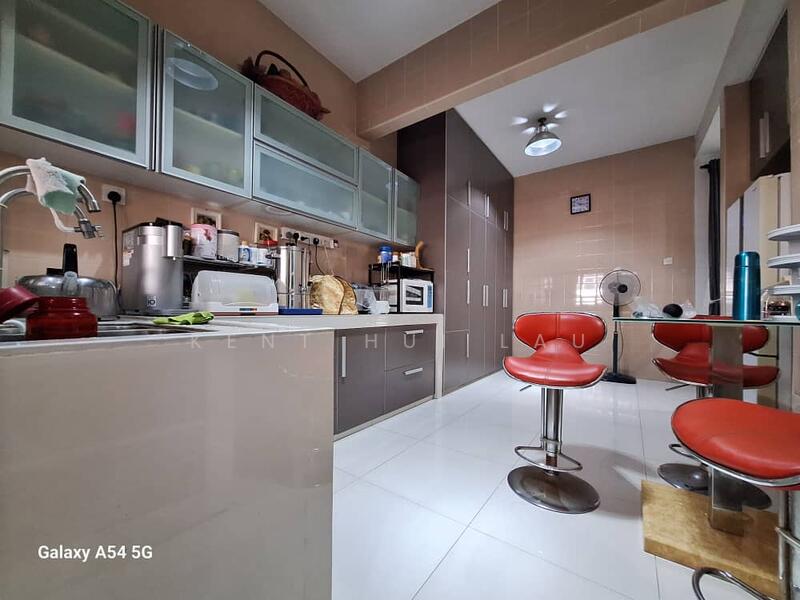 Rumah Berkembar untuk Dijual di Bandar Putra Permai (Seri Kembangan) - KENT HUI LAU - Kitchen - PropertyGuru.com.my