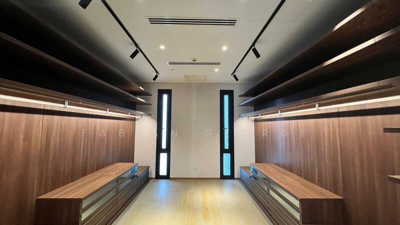 Walk In Wardrobe