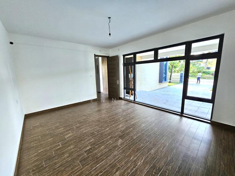 Cluster House for Sale in Forest City (Gelang Patah) - Suenn Low - Living Room - PropertyGuru.com.my