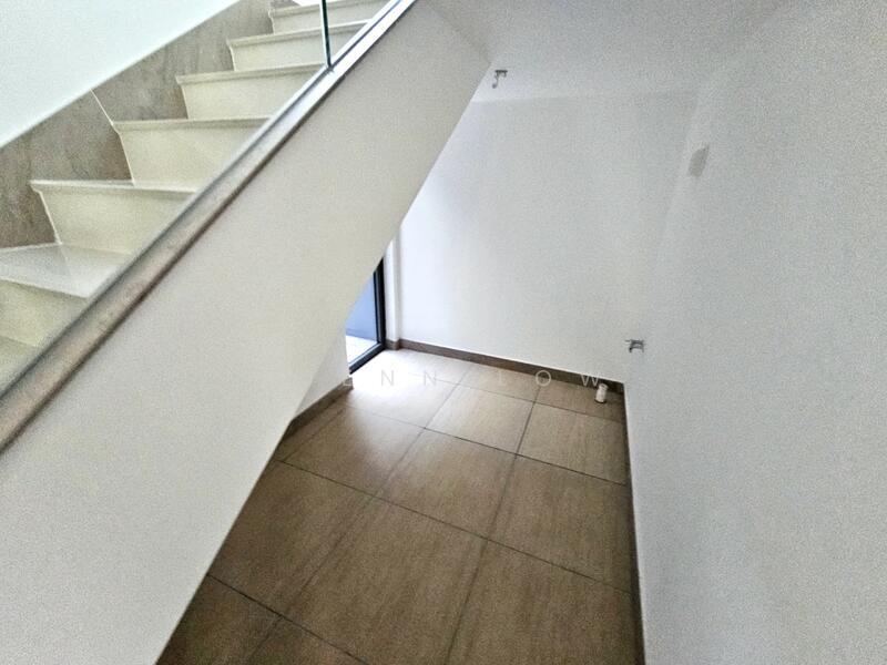 Cluster House for Sale in Forest City (Gelang Patah) - Suenn Low - Entrance - PropertyGuru.com.my