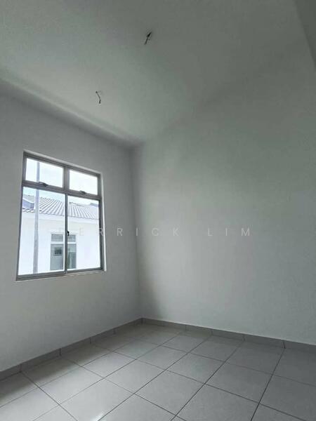 For Sale - BANDAR PUTRA KULAI (2B02 PICCOLO)