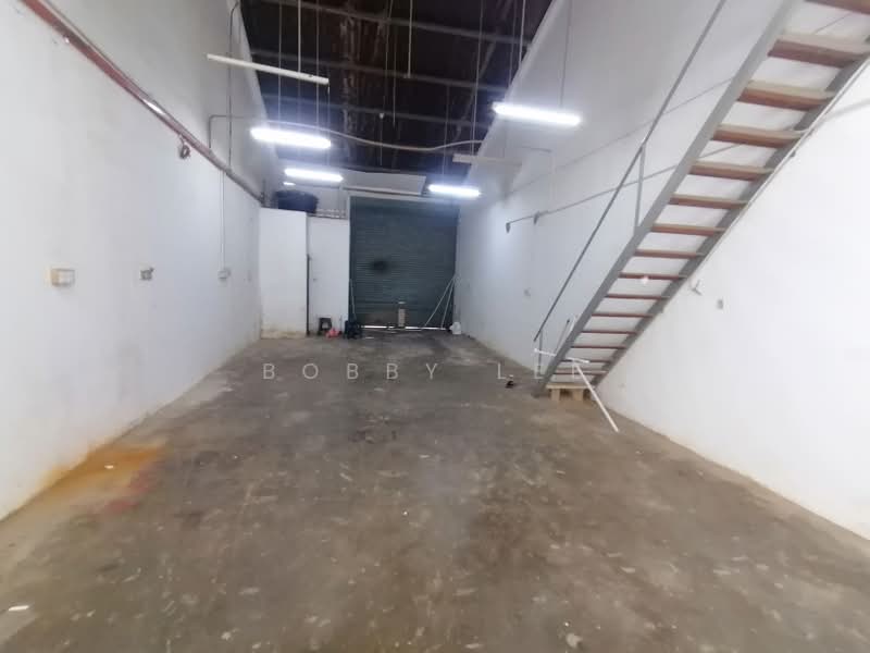 Factory for Rent in Sungai Buloh (Selangor) - Bobby Lee - Interior - PropertyGuru.com.my