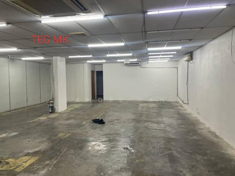 Untuk Disewa - NBC Commercial Centre