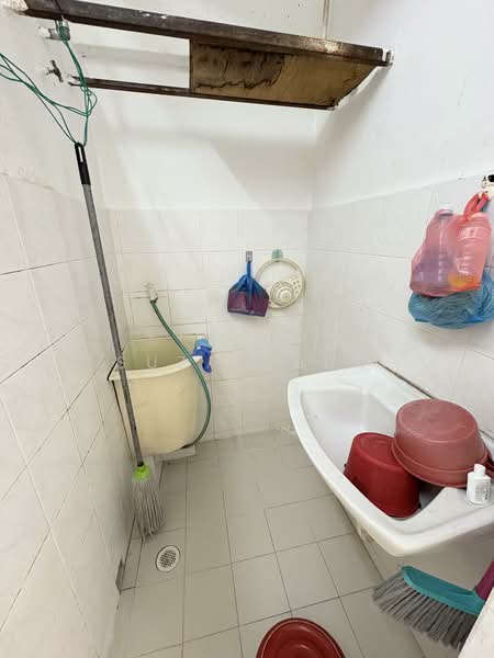 Green Garden untuk Untuk Dijual - RM 135,000, Apr 2026 - Bathroom - PropertyGuru.com.my