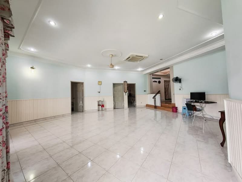 Rumah Teres 1 Tingkat untuk Dijual di Ampang Jaya (Ampang) - Afiqah . - Living Room - PropertyGuru.com.my