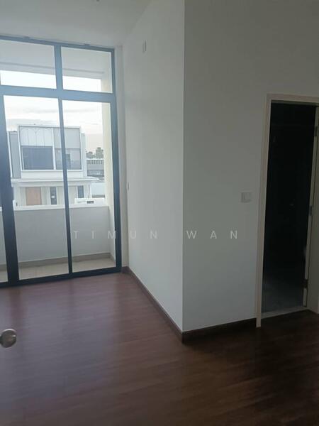 Master Room with Balcony