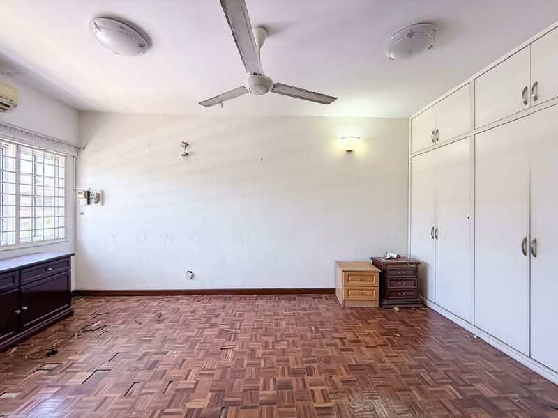Rumah Berkembar untuk Dijual di SS18 (Subang Jaya) - Yong Qin Choo - Bedroom - PropertyGuru.com.my