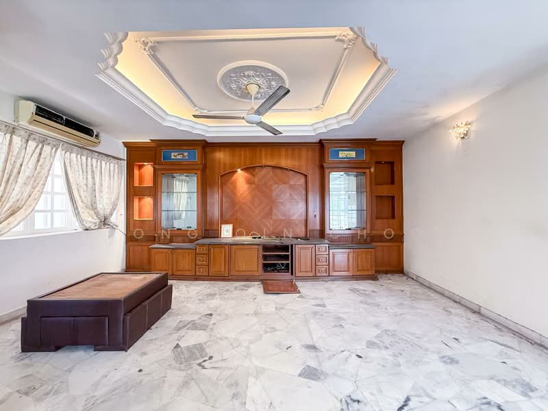 Rumah Berkembar untuk Dijual di SS18 (Subang Jaya) - Yong Qin Choo - Living Room - PropertyGuru.com.my