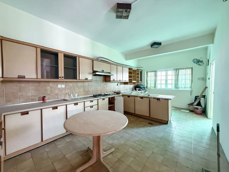 Rumah Berkembar untuk Dijual di SS18 (Subang Jaya) - Yong Qin Choo - Kitchen - PropertyGuru.com.my