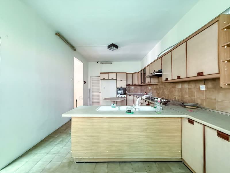 Rumah Berkembar untuk Dijual di SS18 (Subang Jaya) - Yong Qin Choo - Kitchen - PropertyGuru.com.my
