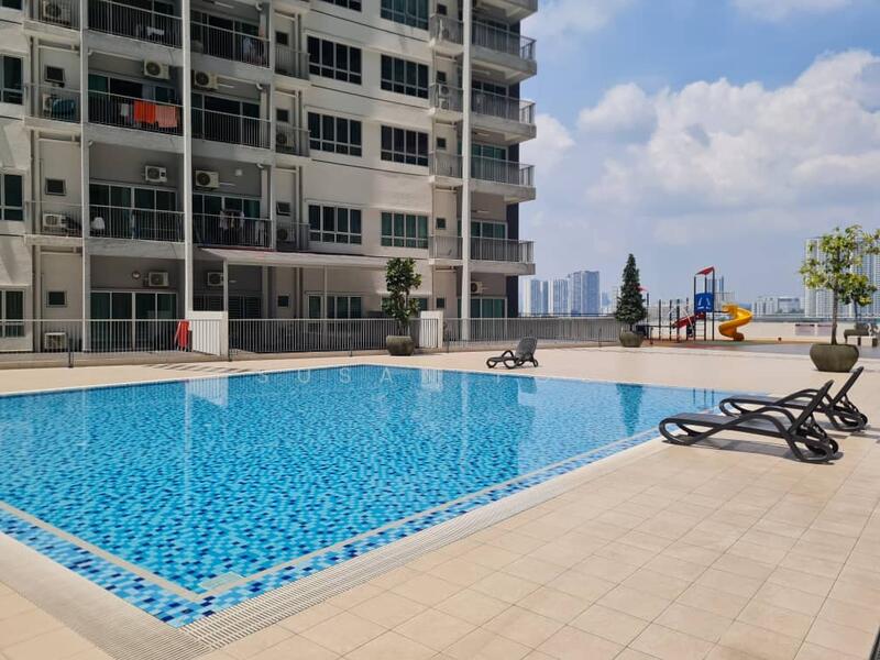 Service Residence for Sale at Serviced Residence @ Razak City Residences (RC Residences) - Susan Foo - Pool - PropertyGuru.com.my