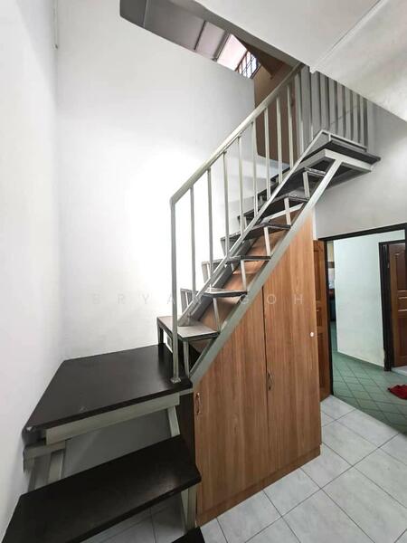 Mezzanine Floor