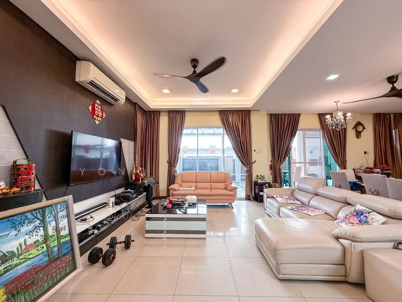 Link Bungalow for Sale in Kota Kemuning (Shah Alam) - Yong Qin Choo - Living Room - PropertyGuru.com.my