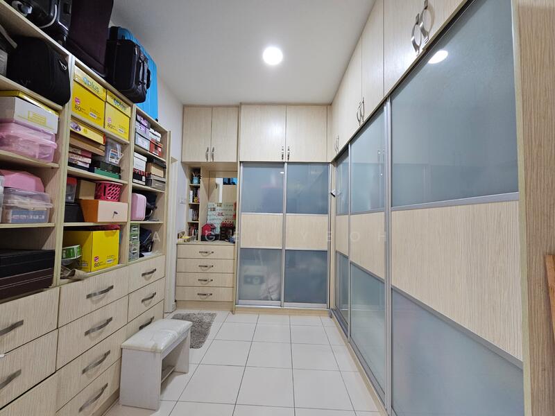 Closet