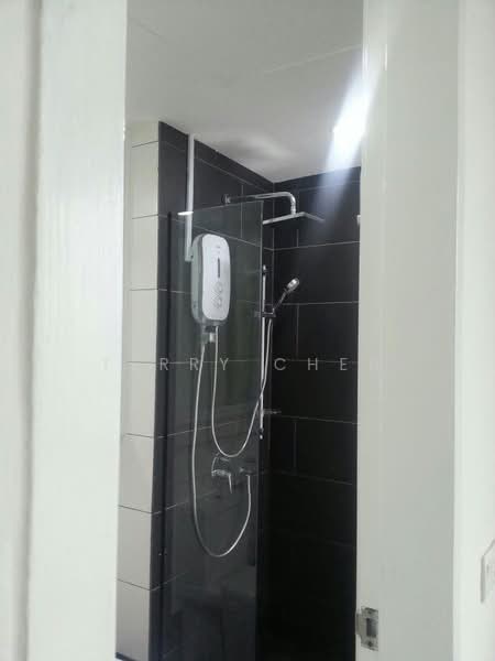 Service Residence for Sale at Univ 360 Place - Terry Chen - Bathroom - PropertyGuru.com.my
