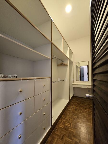 Closet