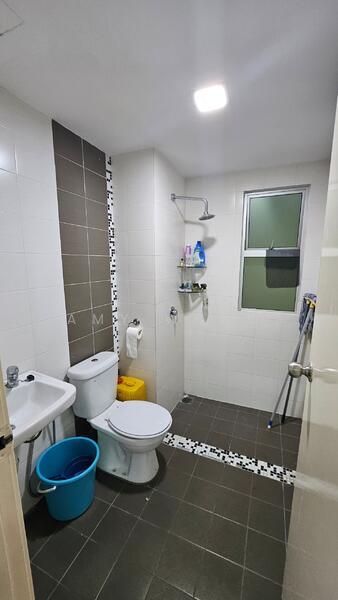 Kondominium untuk Dijual di Villa Park - Amy Wong - Bathroom - PropertyGuru.com.my