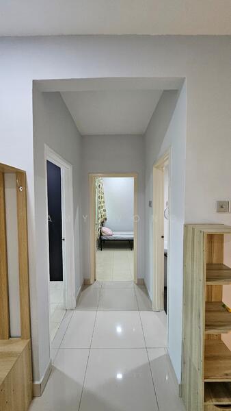 Kondominium untuk Dijual di Villa Park - Amy Wong - Corridor - PropertyGuru.com.my