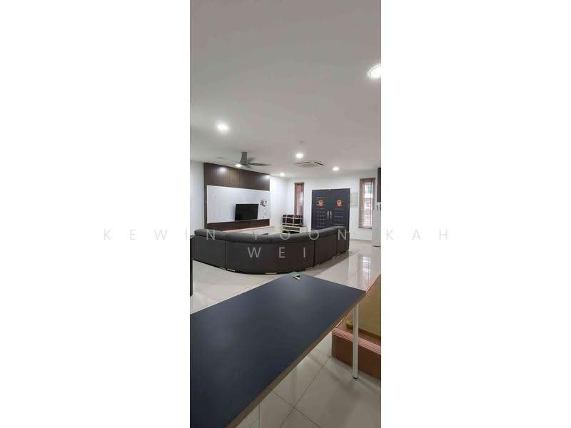 3-storey Terraced House for Rent in Puchong (Selangor) - Kewin Poon Kah Wei - Living Room - PropertyGuru.com.my