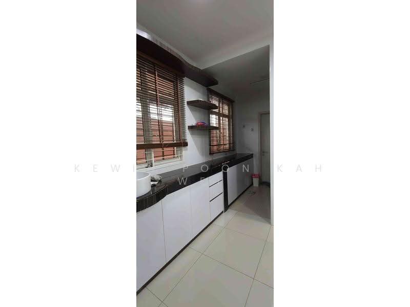 3-storey Terraced House for Rent in Puchong (Selangor) - Kewin Poon Kah Wei - Kitchen - PropertyGuru.com.my