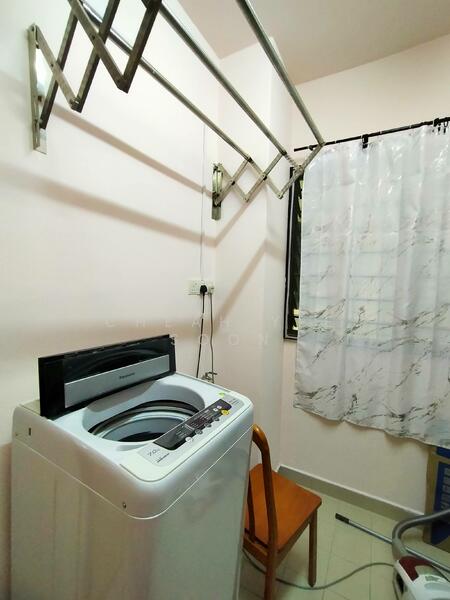 Laundry yard