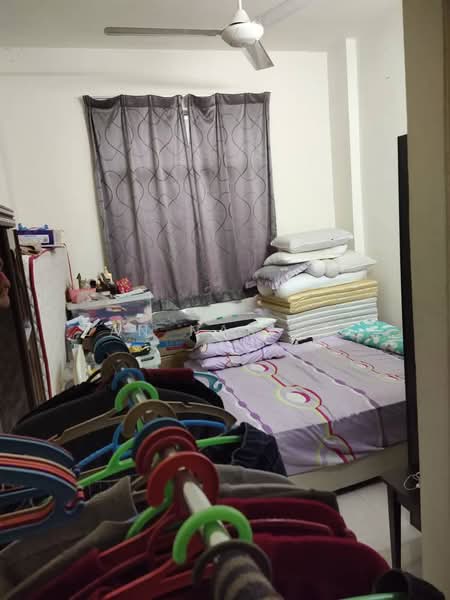 Pangsapuri untuk Dijual di Taman Evergreen - Ean Nar Lee - Bedroom - PropertyGuru.com.my