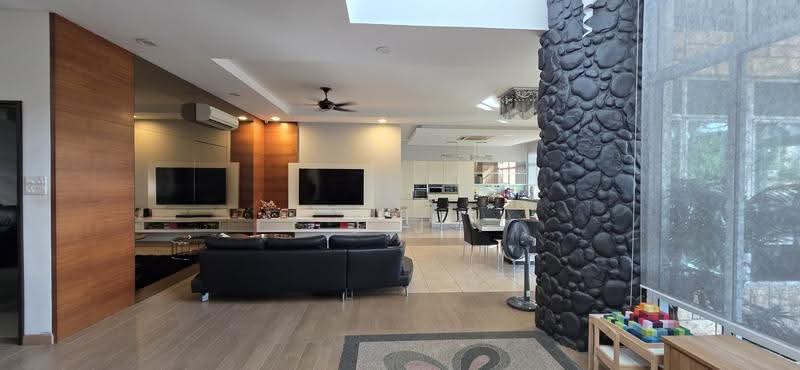 Bungalow House untuk Dijual di Bukit Rimau (Shah Alam) - J J - Living Room - PropertyGuru.com.my