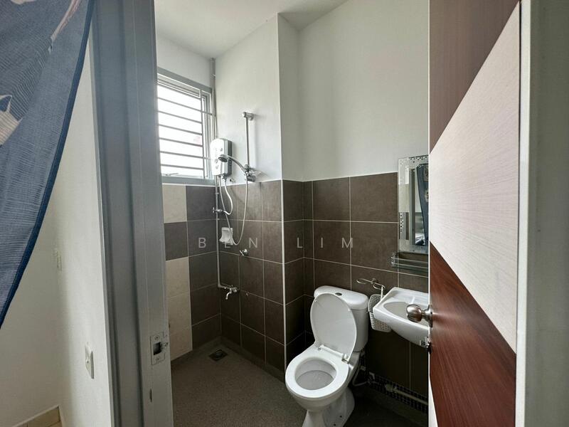 Untuk Disewa - Setia Tropika