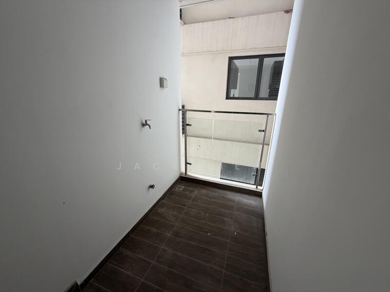 Bay Laurel @ Country Garden Danga Bay untuk Untuk Dijual - RM 360,000, Mac 2026 - PropertyGuru.com.my