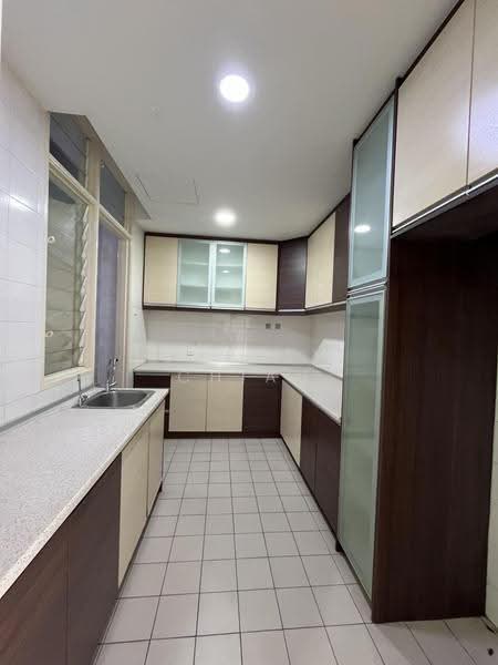Rumah Teres 2-Tingkat untuk Disewa di Pusat Bandar Puchong (Puchong) - Carrey Chiah - Kitchen - PropertyGuru.com.my