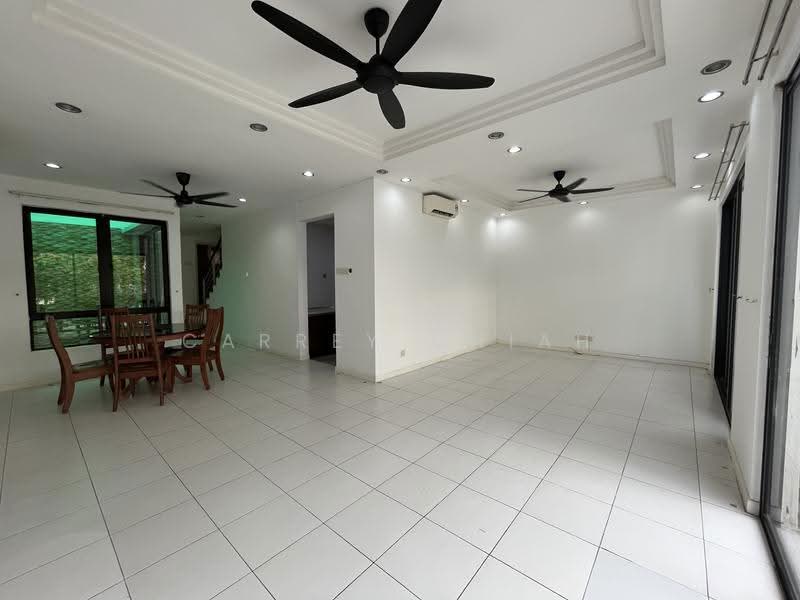 Rumah Teres 2-Tingkat untuk Disewa di Pusat Bandar Puchong (Puchong) - Carrey Chiah - Dining Room - PropertyGuru.com.my