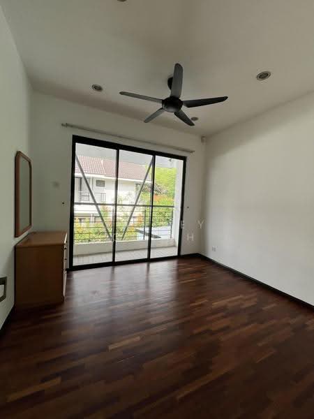 Rumah Teres 2-Tingkat untuk Disewa di Pusat Bandar Puchong (Puchong) - Carrey Chiah - Balcony - PropertyGuru.com.my
