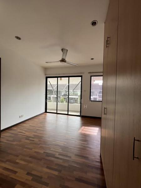Rumah Teres 2-Tingkat untuk Disewa di Pusat Bandar Puchong (Puchong) - Carrey Chiah - Balcony - PropertyGuru.com.my