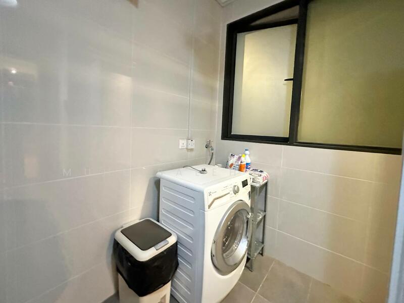 Service Residence for Sale at Setia SKY Residences - Muhd Salehuddin - Bathroom - PropertyGuru.com.my